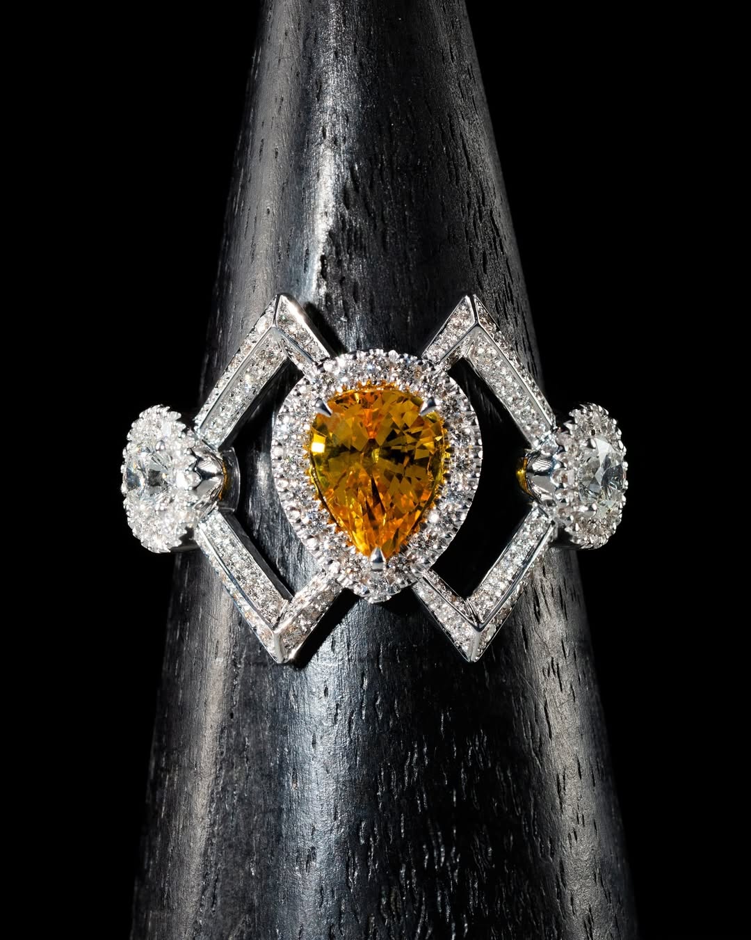 Sky’s Ray Ring