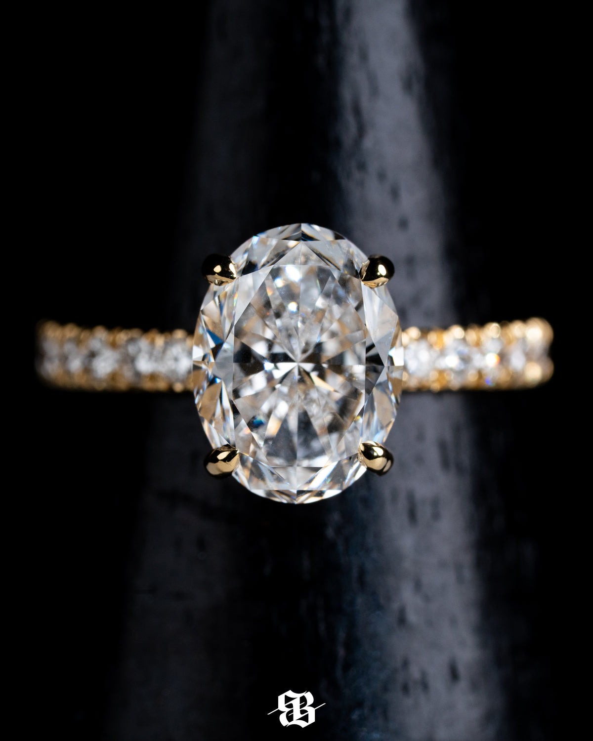 Oval Engagement Ring