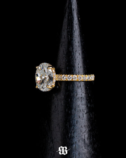 Oval Engagement Ring