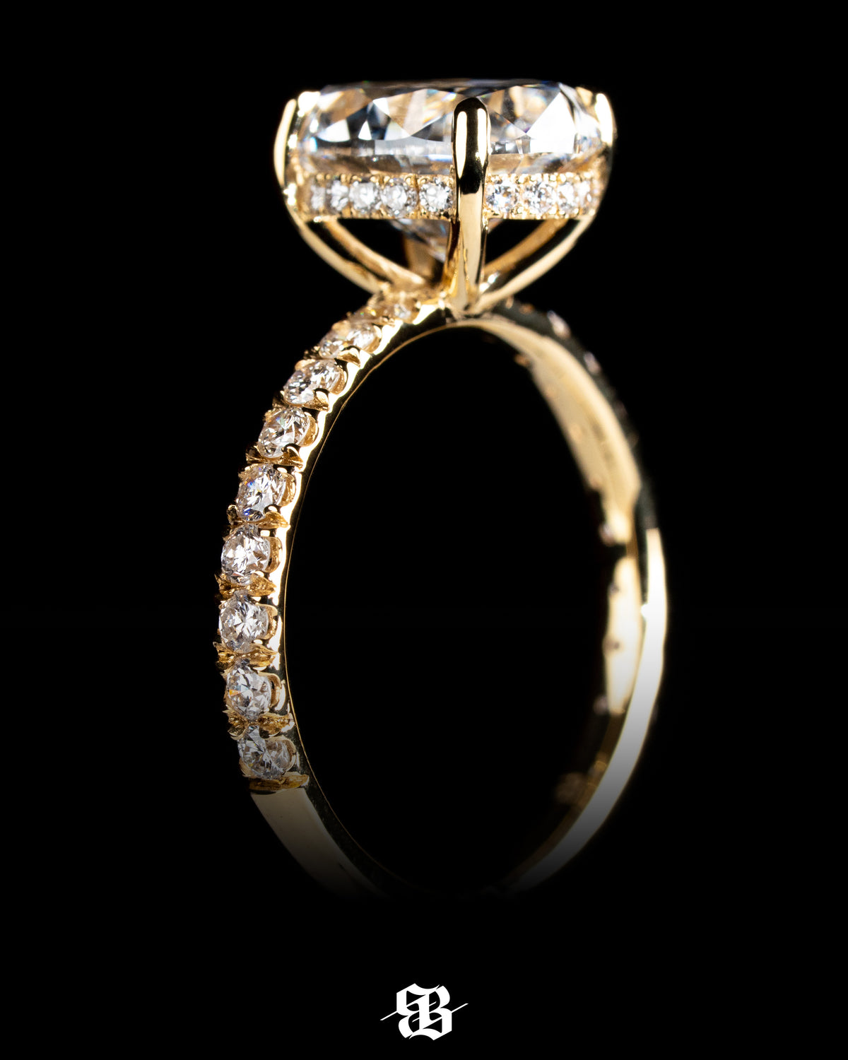 Oval Engagement Ring