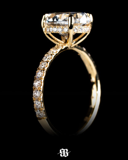 Oval Engagement Ring